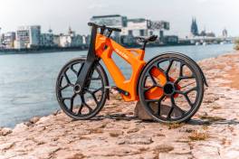 igus enthüllt weltweit erstes Urban Bike aus recyceltem Kunststoff