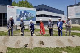 E-Zukunft bei BRP-Rotax: Feierlicher Spatenstich für neues R&D-Gebäude in Gunskirchen