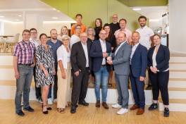 'Best Added Value' Sales Partner 2022: Kontron Award für Bicker Elektronik