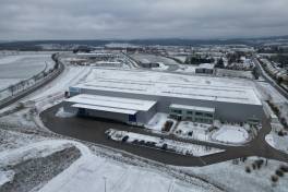 EMW Stahl-Service-Center nimmt neue Versandhalle mit CO₂-reduziertem „grünem Stahl in Betrieb