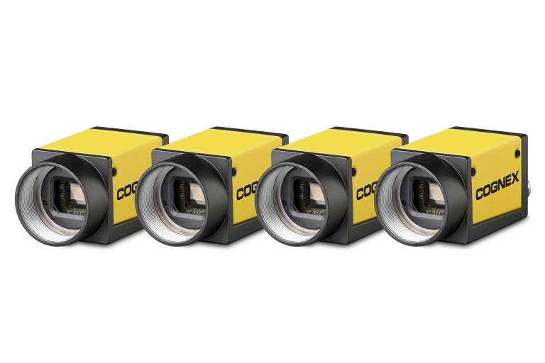 Schritt 1 / Bildaufnahme: Mit GigE-Schnittstellen werden 20 CIC Kameras schnell und parallel betrieben. Optimale Einbaumöglichkeiten durch extrem kompakte Bauweise.Im Servicefall schnell und einfach austauschbar.

