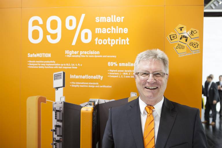 Vertriebsleiter Hermann Obermair und das Team von B&R Österreich stellen auf der SMART die neuesten Technologien des Automatisierungsspezialisten vor.