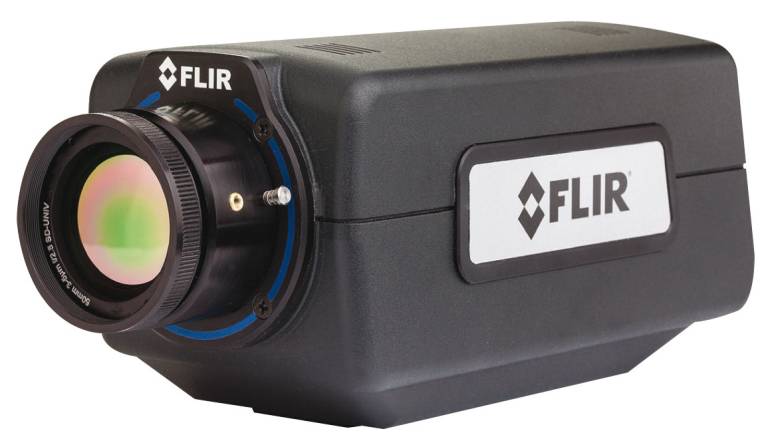 Die Hochgeschwindigkeits-Wärmebildkameras der Flir A66xx-Serie verfügen über einen gekühlten Indium-Antimonid (InSb)-Detektor. Sie wurden speziell für Anwendungen im Bereich maschinelles Sehen (Machine Vision/MV) entwickelt, die eine hohe Empfindlichkeit, kurze Integrationszeiten und eine präzise Kamerasynchronisierung und -auslösung erfordern. 