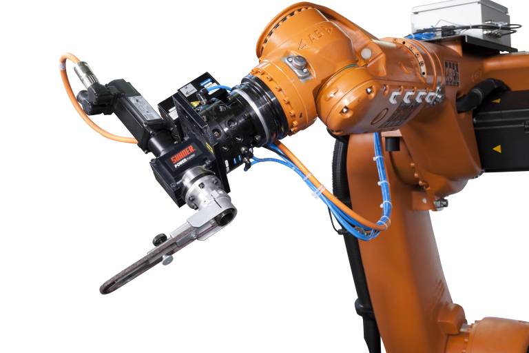 Zu sehen auf dem Suhner-Stand: Oberflächen-Bearbeitung mittels Roboter Endeffektoren.