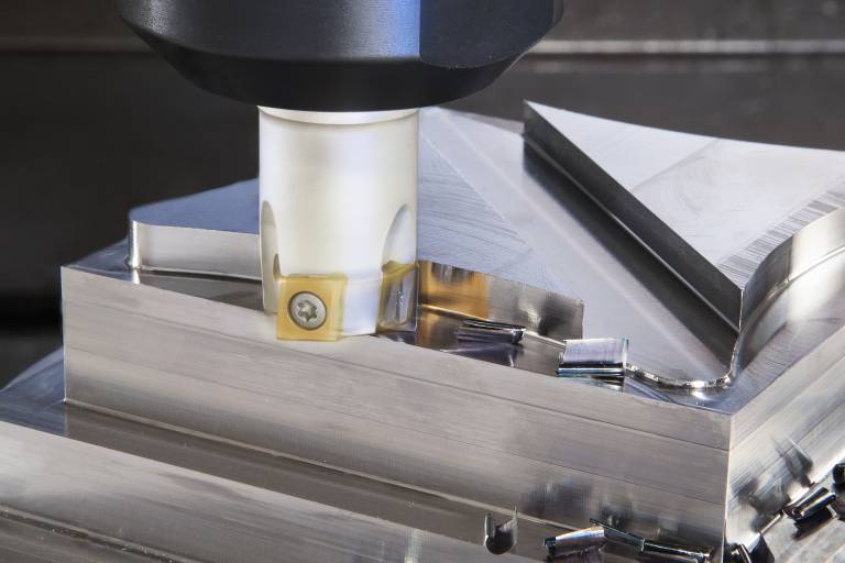 Iscar hat seine Produktlinie HELITANG T490 um die neue Wendeschneidplatte mit 11 mm Länge erweitert.