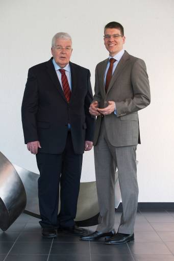 Dr. Dieter Kress (Geschäftsführender Gesellschafter) und Dr. Jochen Kress (Mitglied der Geschäftsleitung).