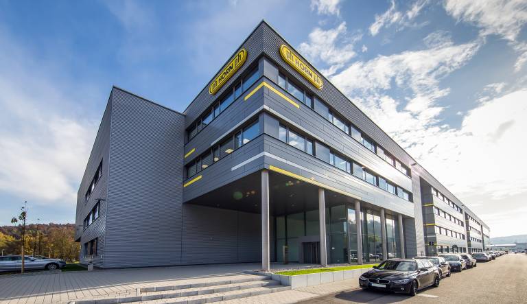 Die neue Produktionshalle der Tübinger Paul Horn GmbH.