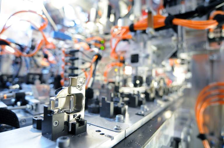 Mit mehreren hundert vernetzten Werkzeugmaschinen produziert Blum im Betriebsmittelbau Werkzeuge und Montageanlagen für die hauseigene Produktfertigung.