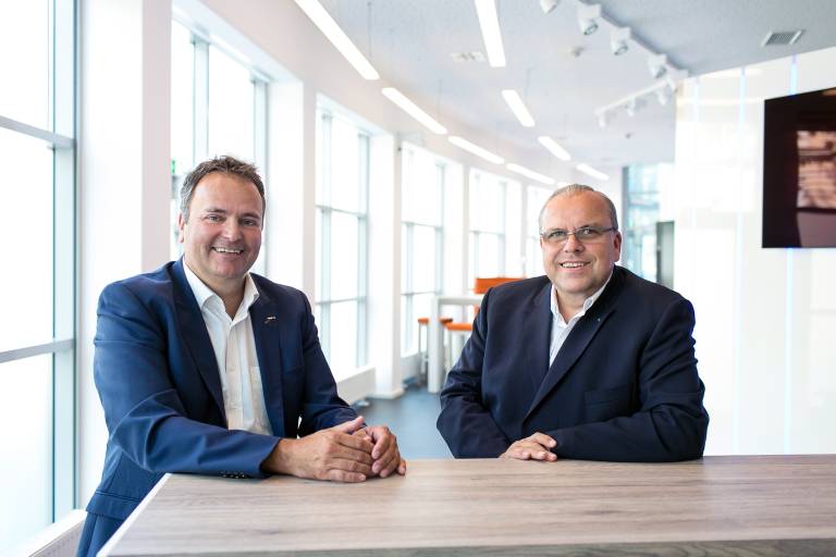 Veranstalter der industry.tech18: Rainer Ostermann, Country Manager von Festo Österreich und Helmut Maier, Geschäftsführer von Sick Österreich.
