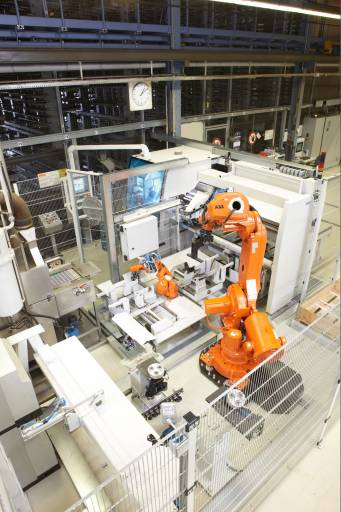 Automatisierung und Robotik sind in der Metallverarbeitung rasant auf dem Vormarsch – auch in der Sägetechnik. (Bilder: Kasto)