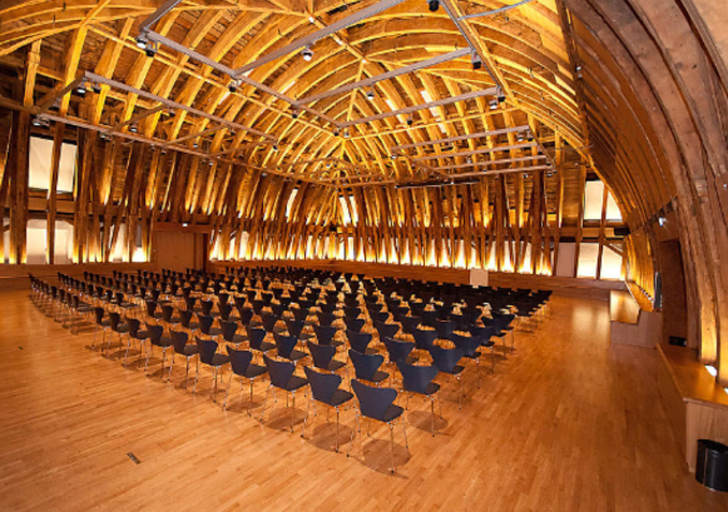 Tradition trifft Innovation. Der Industry Day AM und der Academia Day finden im Kuppelsaal der TU Wien statt. 