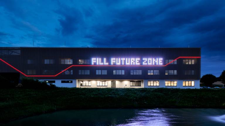 Mit dem Bau der FUTURE ZONE setzt Fill ein starkes Zeichen und klares Bekenntnis zum Standort Gurten, Oberösterreich.

Foto: Fill Maschinenbau
