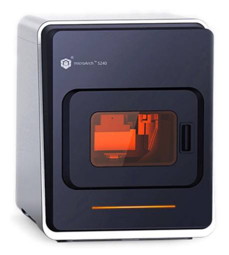 Der 3D-Drucker von BMF erlaubt die Mikrofertigung in Serienqualität. (Bild: BMF)
