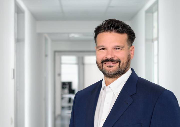 Dimitrios Koutrouvis wird zum 1. Oktober 2022 neuer Geschäftsführer der Lütze Transportation GmbH und greift auf umfassende Erfahrungen zurück.