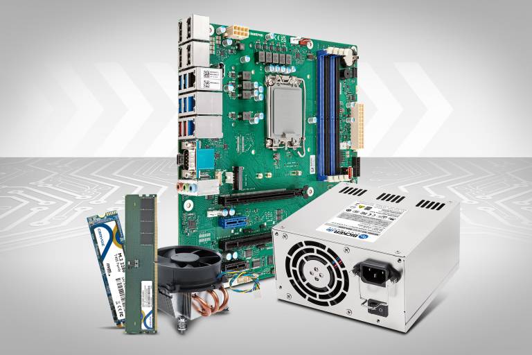 Power+Board-Bundle für die 12. Generation Intel® Core™ („Alder Lake“) bestehend aus Stromversorgung, Mainboard und Zubehör in Industriequalität.