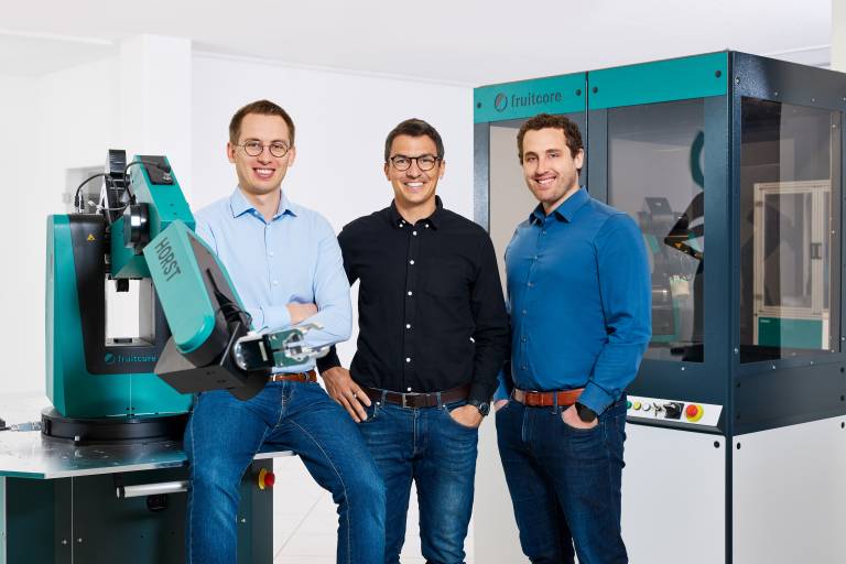Das Geschäftsleiter-Trio bei fruitcore robotics (v.l.): Josef Mardijan (CFO), Patrick Heimburger (Chief Revenue Officer) und Jens Riegger (CEO).
