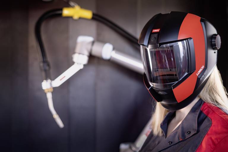 Frisches Design, perfekter Sitz: Die neue innovative Helmserie APR 900 von Lorch.