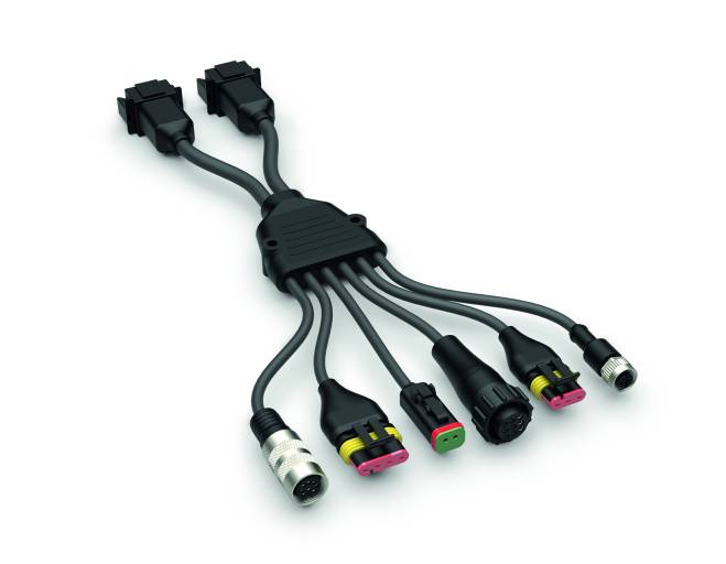 Das Plug-and-play-Portfolio von binder erleichtert das variable Kombinieren moderner Sensorik und Aktorik mit den etablierten Verbindungstechniken mobiler Arbeitsmaschinen. (Bild: binder)