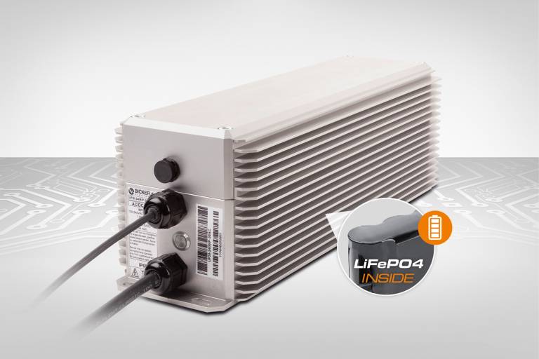 Das Outdoor-AC/DC-USV UPSI-2406IP-38AC mit Schutzart IP65 und LiFePO4-Batterietechnologie leistet viel.