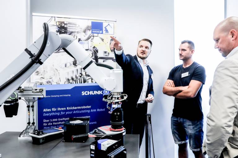 Flexible Robotik: Unter diesem Motto standen die GMR – Robotertechnologietage 2023 bei Schunk. Greif- und Schnellwechselsysteme von Schunk spielten hier eine entscheidende Rolle. (Bilder: x-technik)