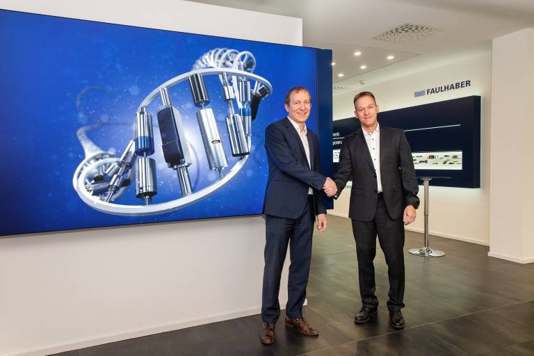Die beiden Geschäftsführer Dr. Jonas Grossenbacher und Steffen Pruchnik führen die Spitze von Faulhaber SA seit Juni 2023 gemeinsam.