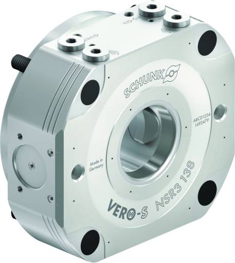 Die leistungsstarke Roboterkupplung Vero-S NSR3 138 handhabt schwere Palettengewichte prozesssicher.