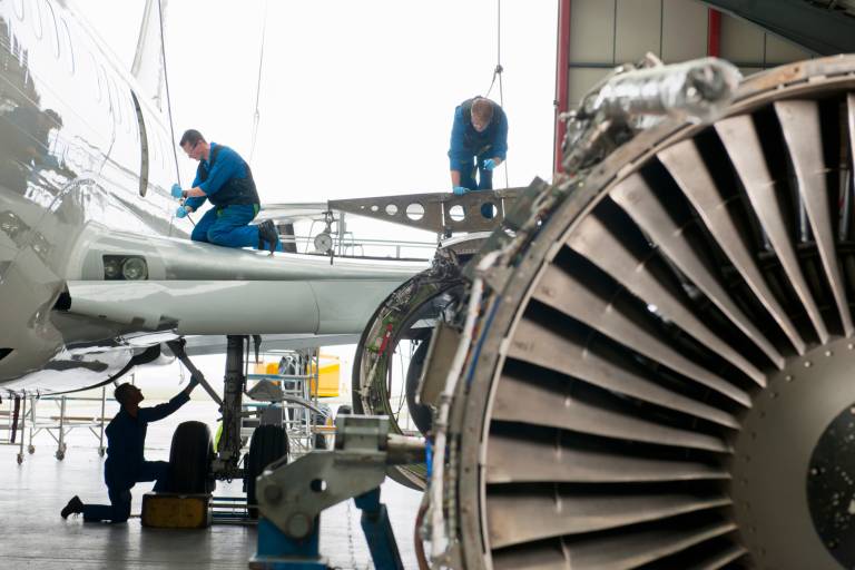 Die Nachfrage nach schnelleren, wirtschaftlicheren und umweltfreundlicheren Lösungen für die Luft- und Raumfahrt steigt, doch der Bau emissionsfreier Flugzeuge stellt eine große Herausforderung dar.