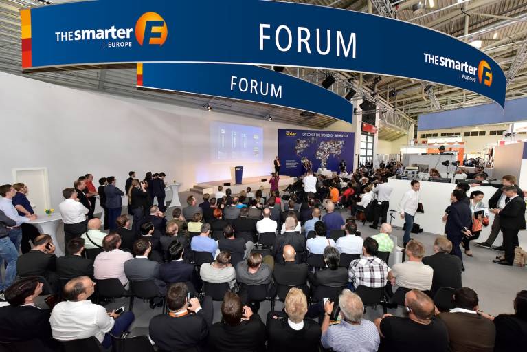 Die EM-Power Europe sowie die Parallelveranstaltungen Intersolar Europe, ees Europe und Power2Drive Europe finden vom 19. bis 21. Juni 2024 im Rahmen von The smarter E Europe, Europas größter Messeallianz für die Energiewirtschaft, auf der Messe München statt.