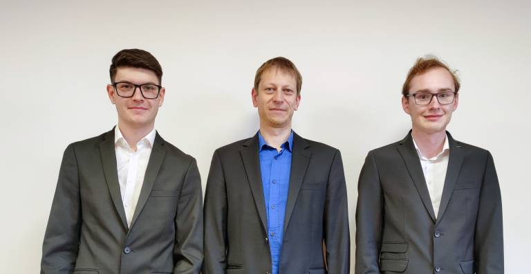 Das Arcanix-Team (v.l.n.r.): Fabians Schopf, Georg Ungerböck, Stephan Bauer. „Die Graphen-basierte Versionsverwaltung von Arcanix bietet eine innovative Lösung für die effiziente Verwaltung von Änderungen.“