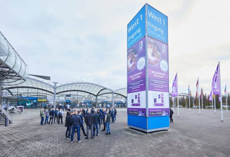 Vom 22. bis 25. Oktober trifft sich die internationale Blechbearbeitungsbranche auf der EuroBLECH 2024 in Hannover.