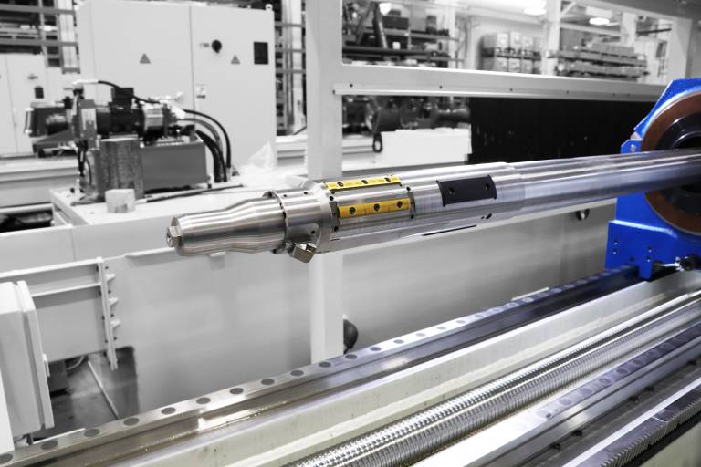 Unisig fertigt Maschinen für das Einlippen- oder BTA-Werkzeugsystem für Tiefbohrungen, die auf Bearbeitungszentren nicht oder nur schwer zu erreichen sind.
